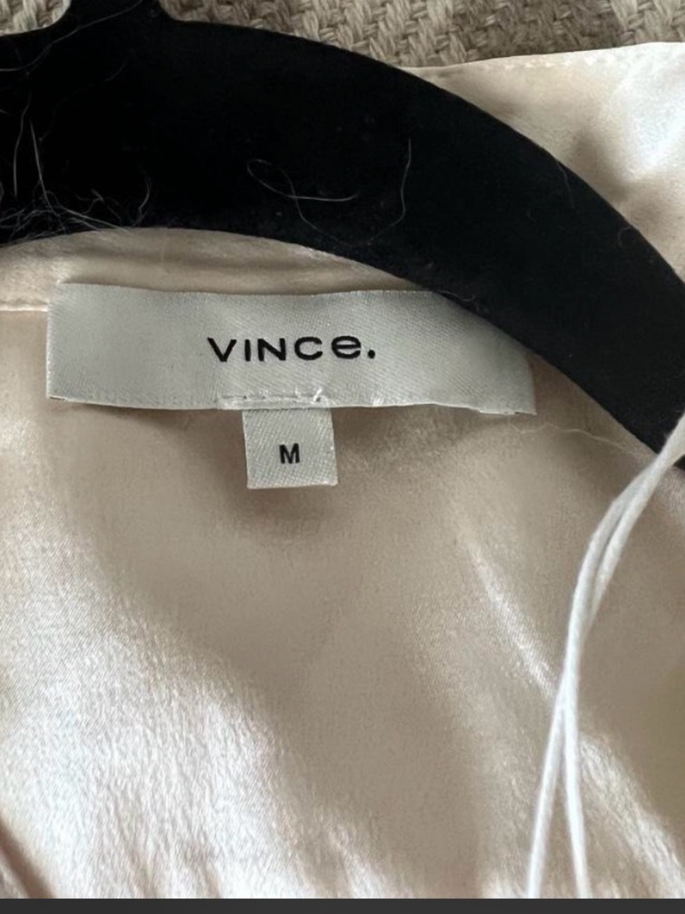 Vince 100% Silk Button-Front Blouse in Ivory Size M - Picture 8 of 10